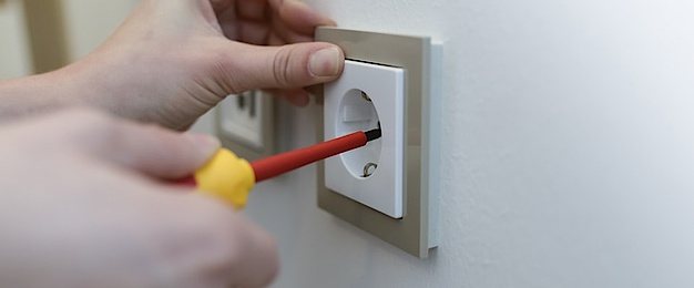 Elektro­installation bei Lobmeier Elektrotechnik GmbH in Hepberg