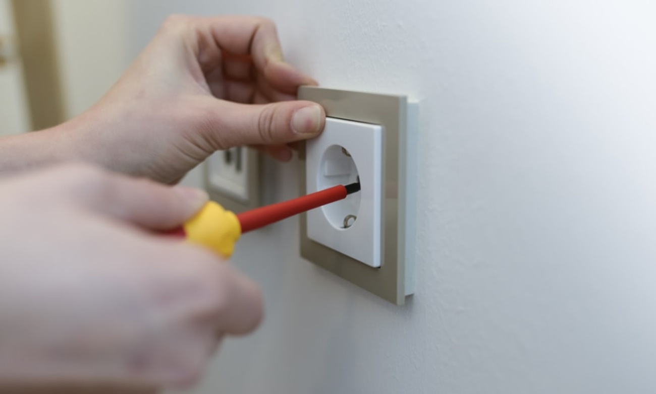 Elektro­installation bei Lobmeier Elektrotechnik GmbH in Hepberg