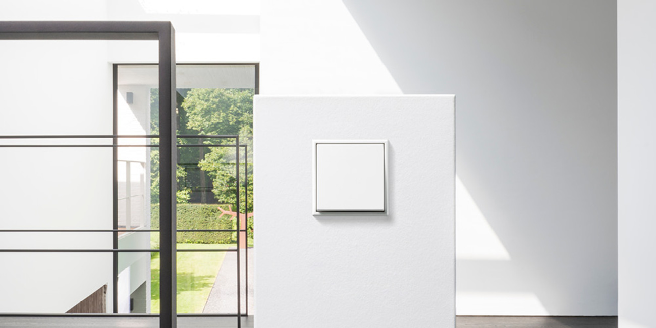 JUNG Schalterprogramme bei Lobmeier Elektrotechnik GmbH in Hepberg